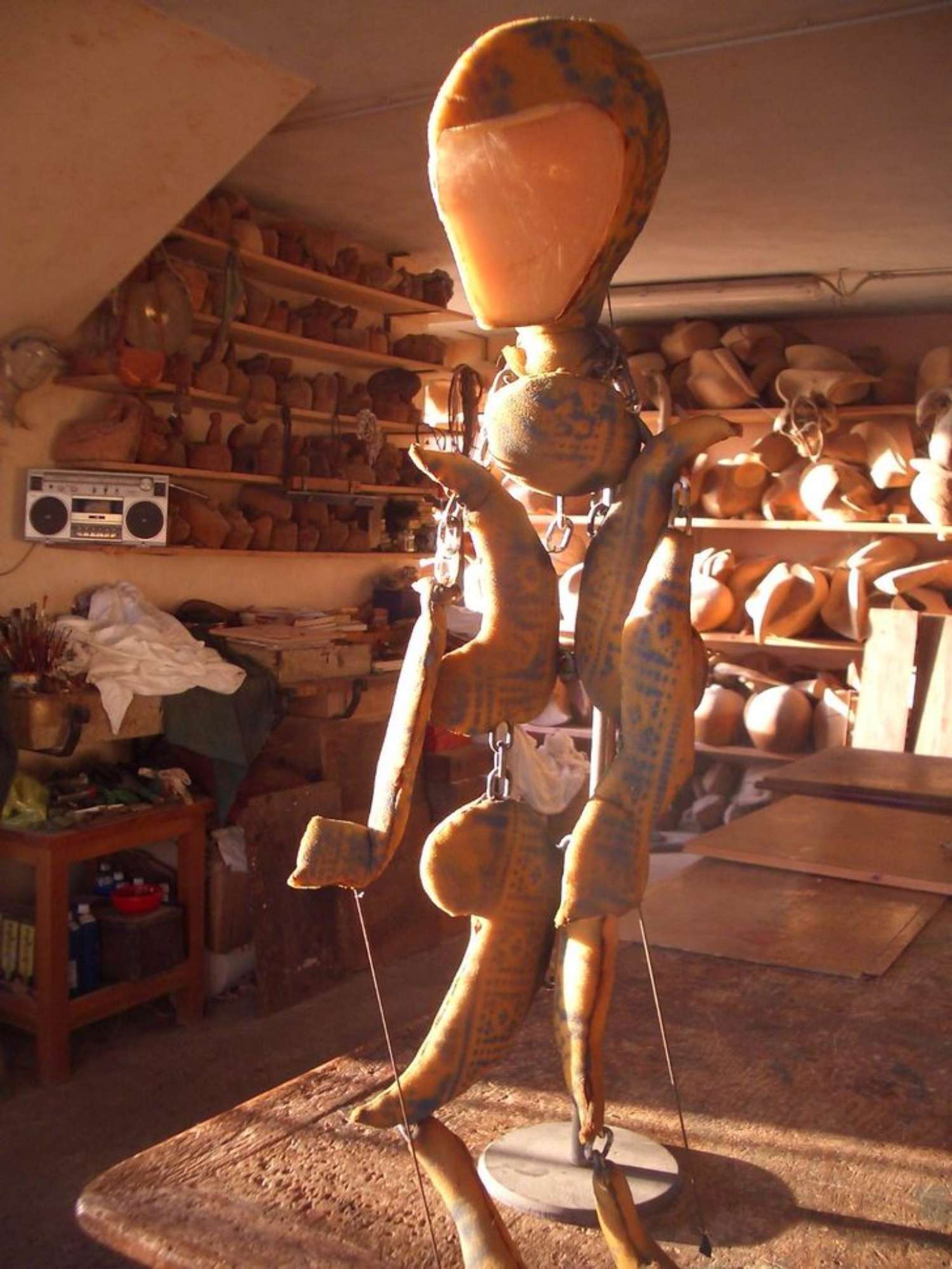 Personaggio 1 prima del restauro